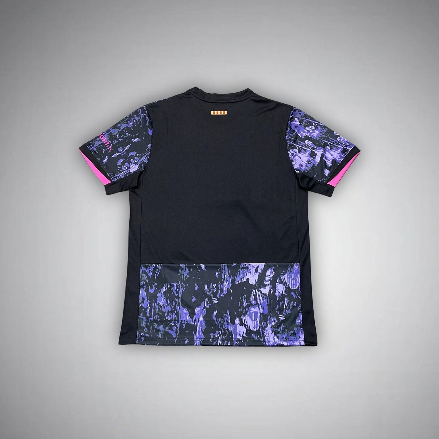 FC Barcelona "La Esencia" Premium Kit