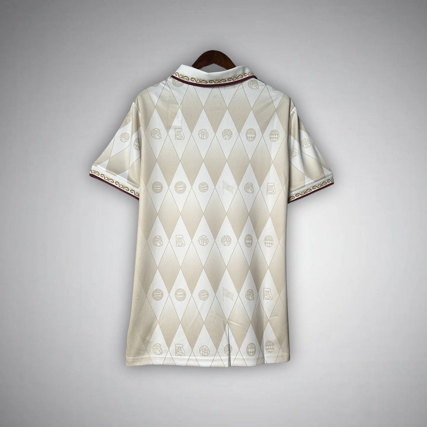 FC Bayern "Die Krone" Premium Kit