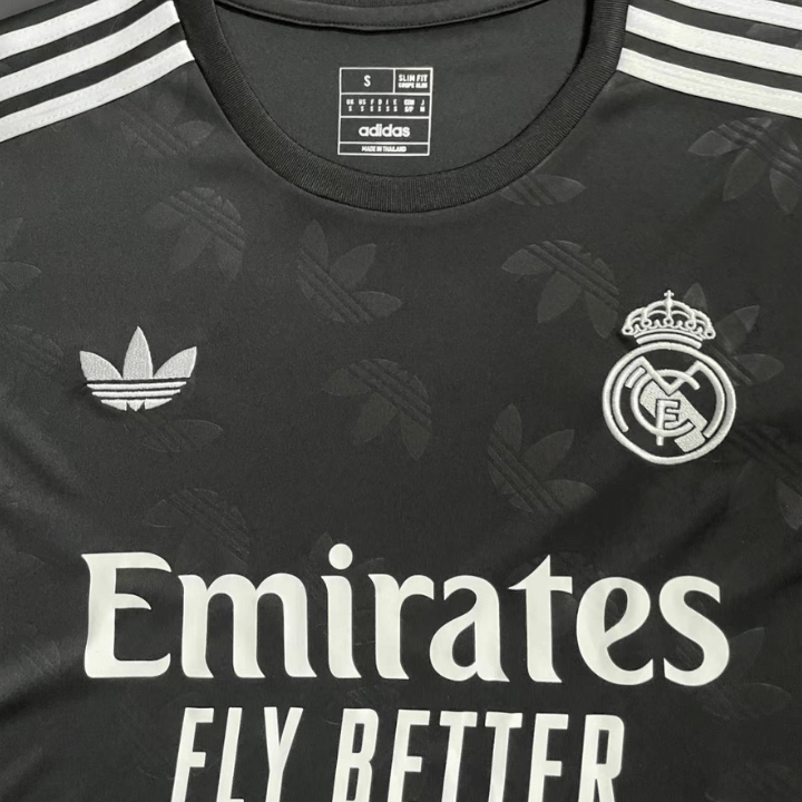 Real Madrid "Minimalist" Premium Kit