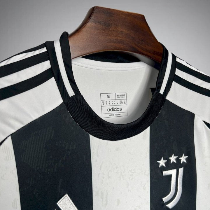 24/25 Juventus Home Kit