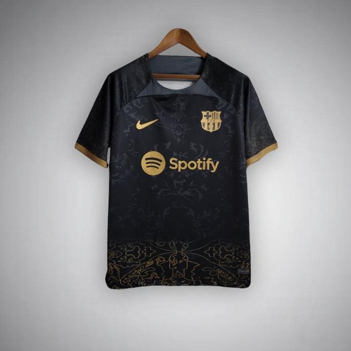 FC Barcelona "Golden Knight" Premium Kit