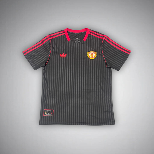 Manchester United "Treble Tribute" Premium Kit