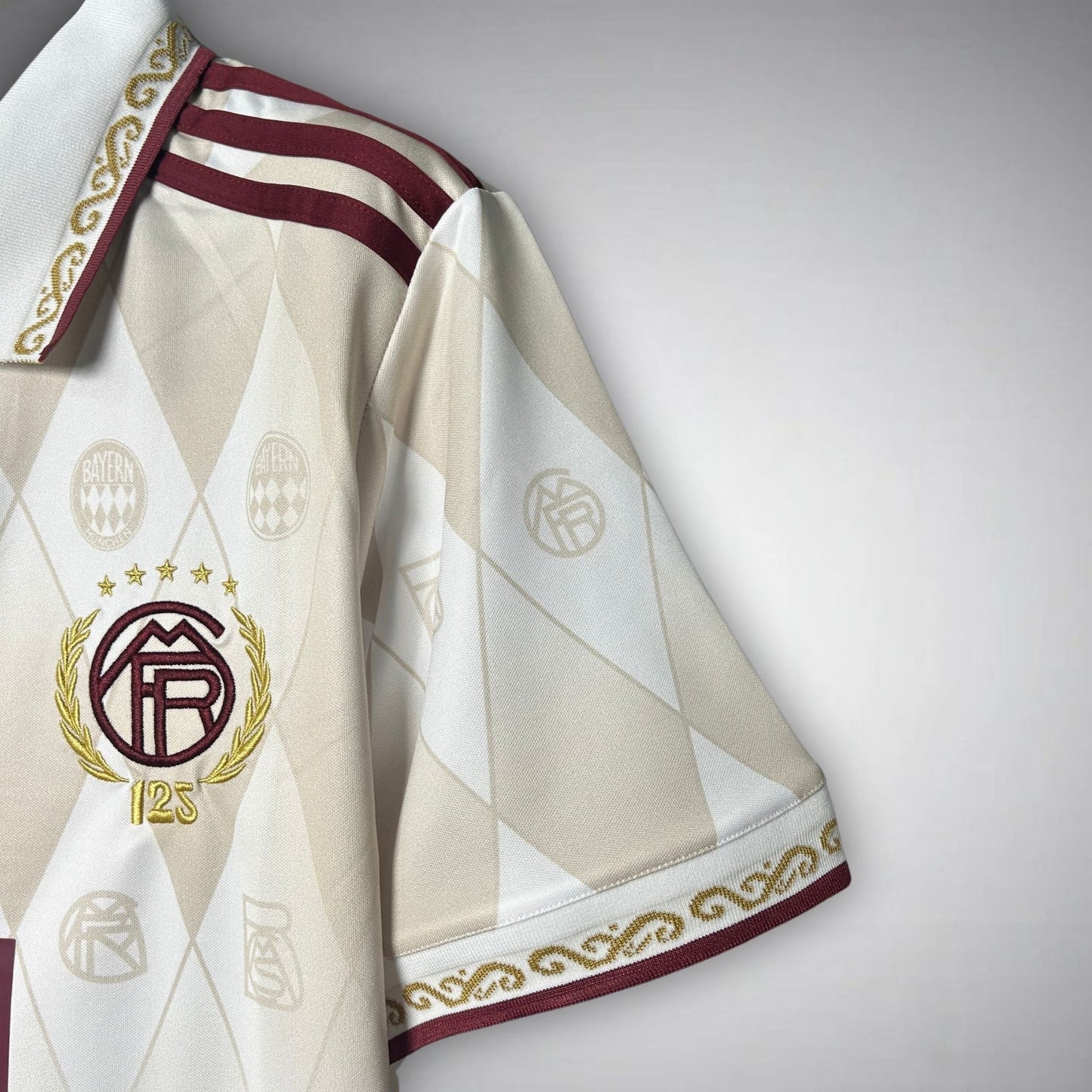 FC Bayern "Die Krone" Premium Kit