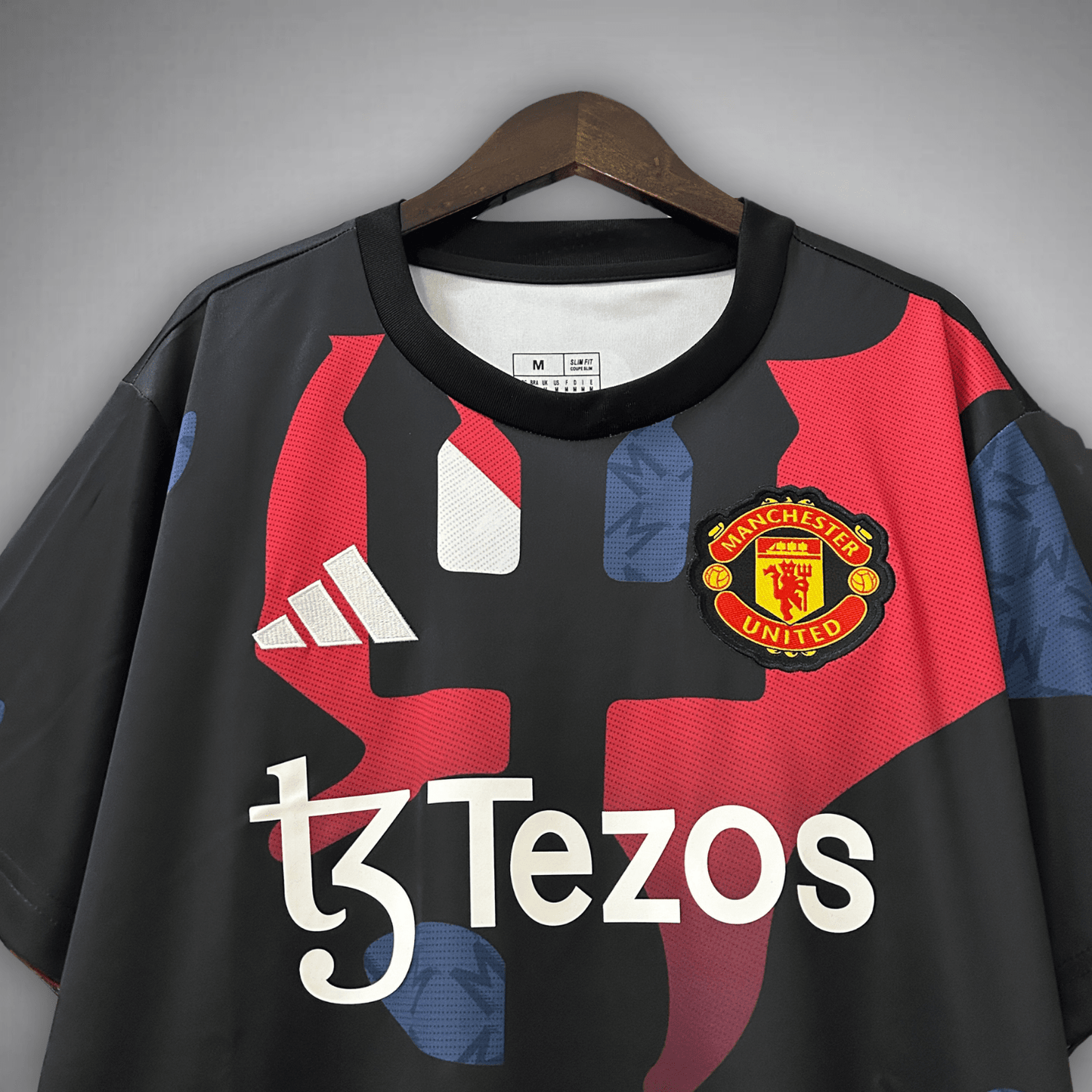 Manchester United "Devil's Puzzle" Premium Kit