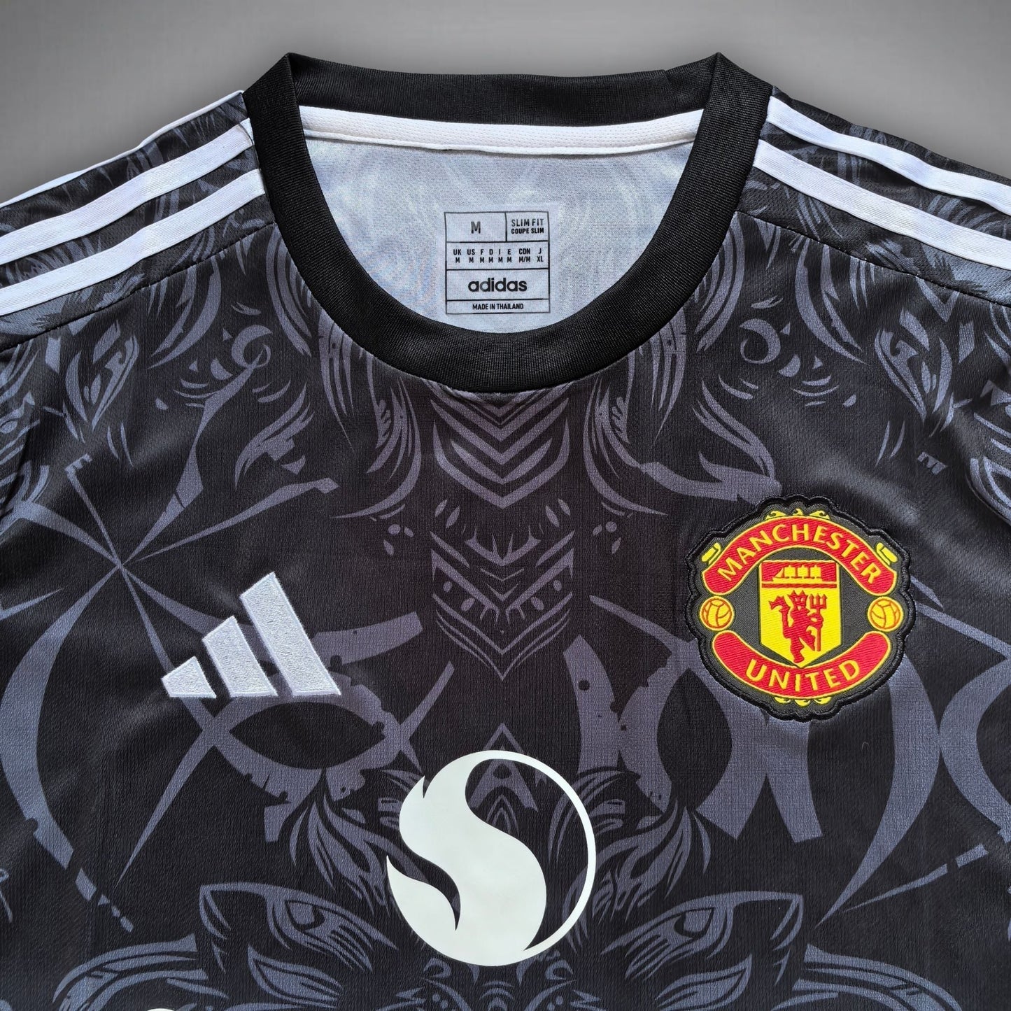 Manchester United "Force of Nature" Premium Kids Size Kit